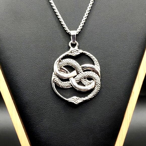 925 Plated Auryn Never Ending Story Necklace Halloween Christmas Birthday Gift - Picture 2 of 6